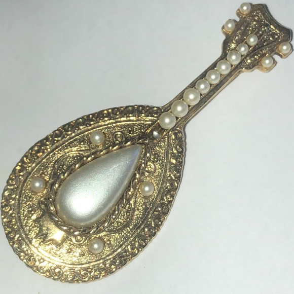 1928 Jewelry - 1928 Brand Gold Tone and Faux Pearl Brooch